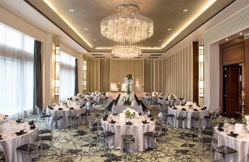 Makati Diamond Residences image 3